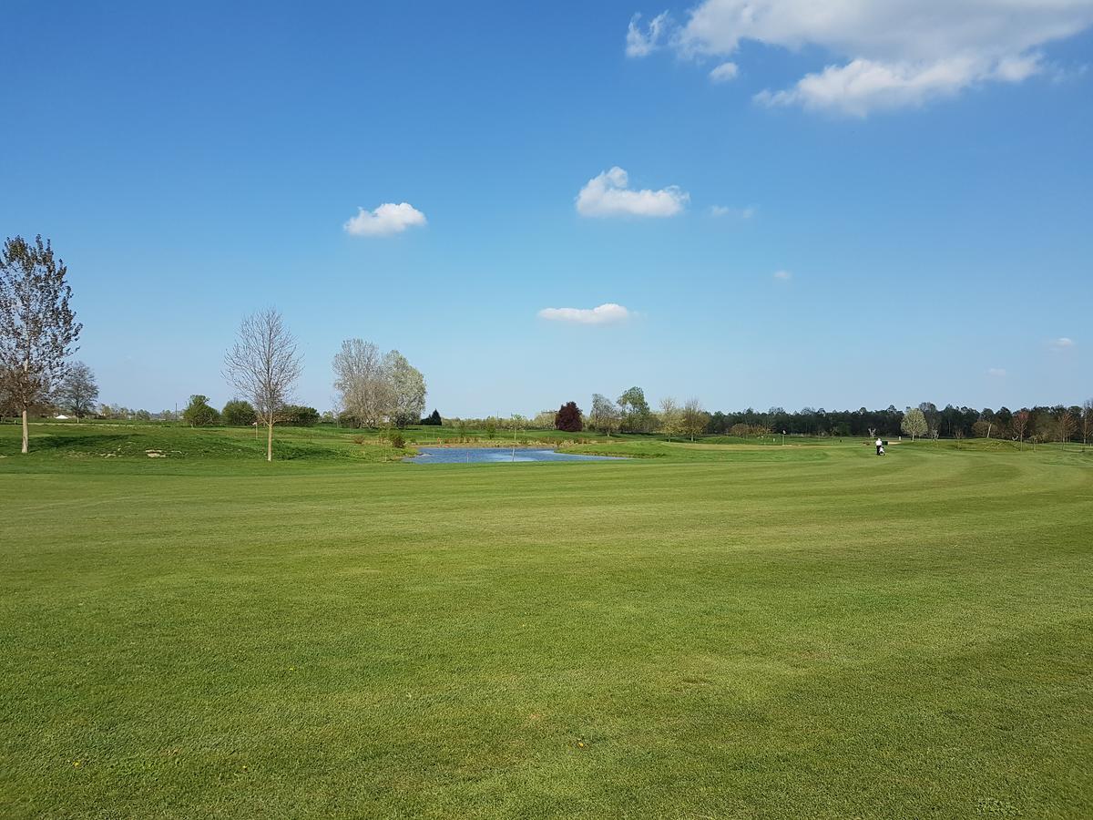Locanda Ferro Uno, Golf Citta Di アスティ エクステリア 写真